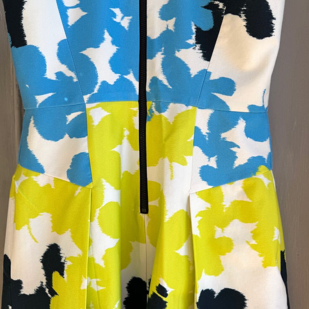 Milly Floral Split Neck Racerback Pleated Minidress Blue Yellow Size 6 - Picture 11 of 16